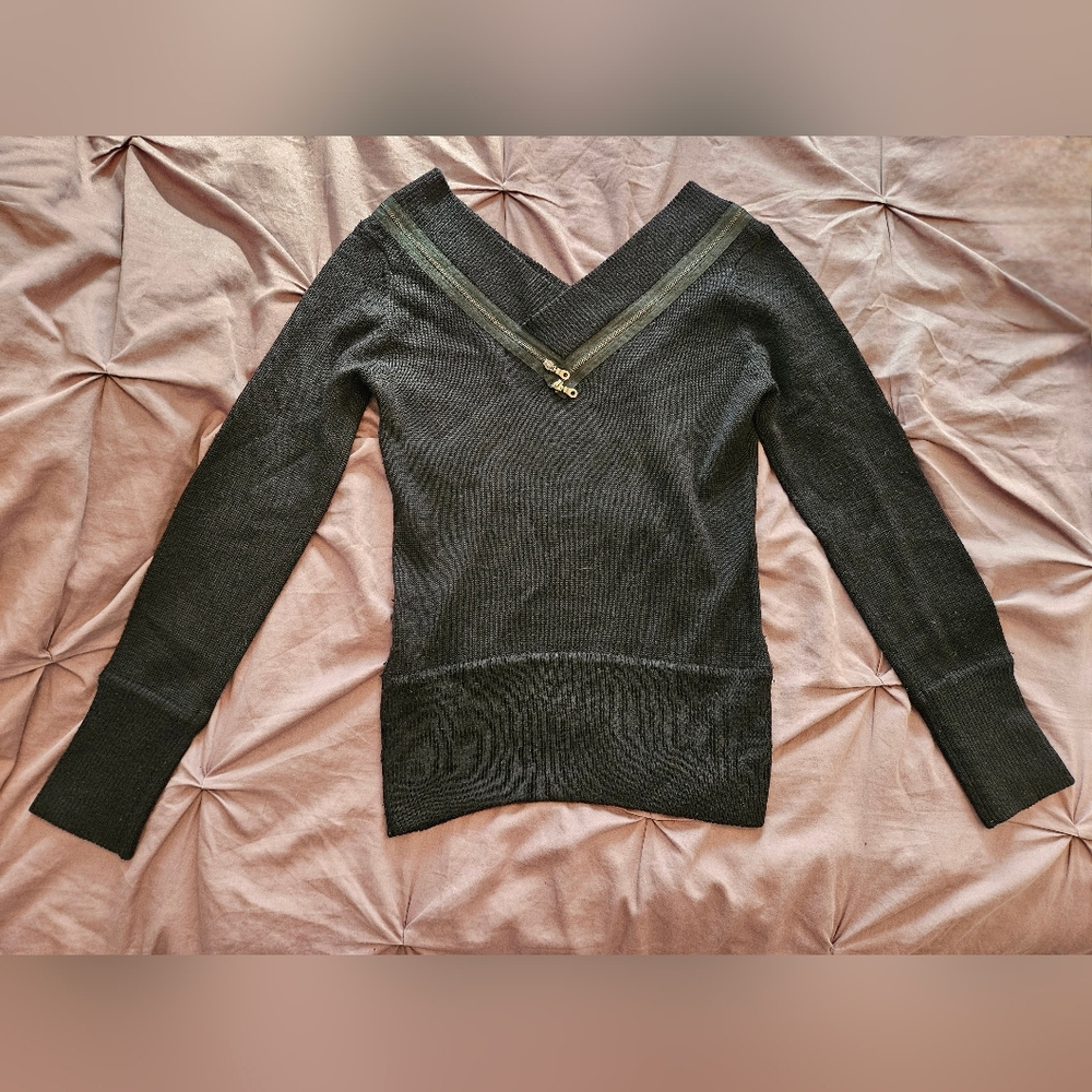 Elegant Black V-Neck Women's Sweater